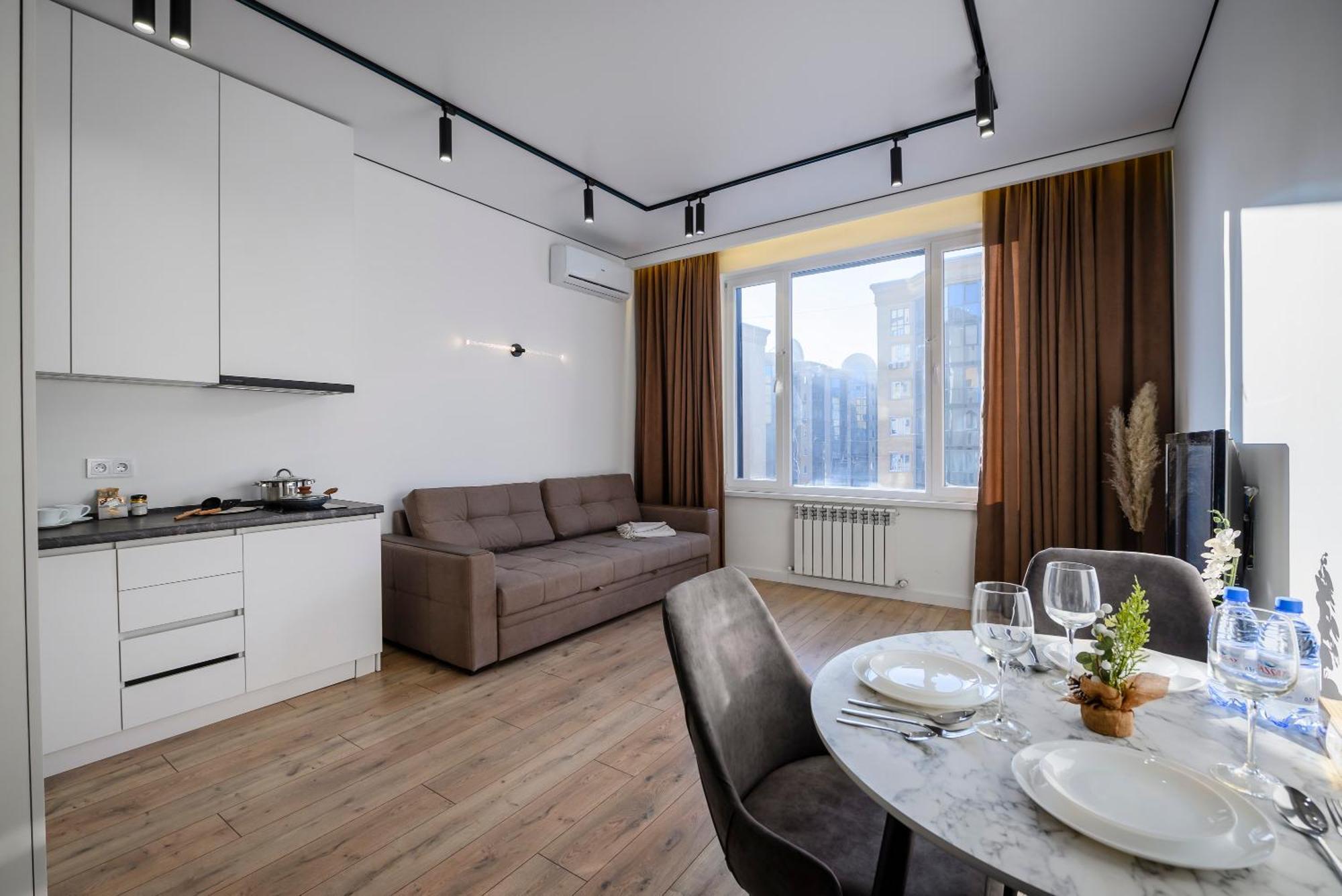 5 New Business-Class Apartments R-House Near Mega Almatý Exterior foto