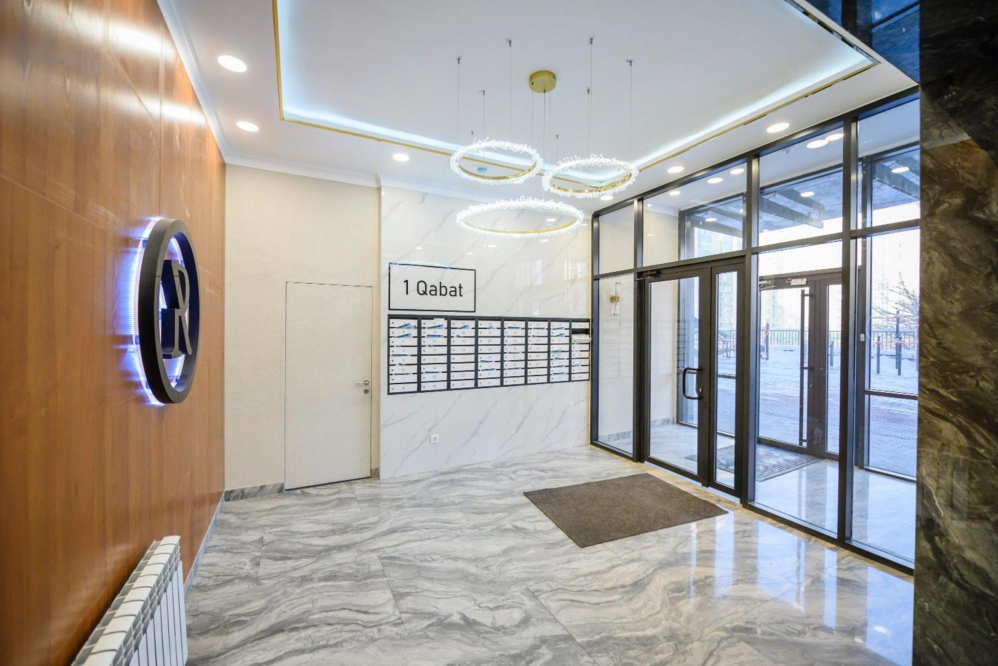 5 New Business-Class Apartments R-House Near Mega Almatý Exterior foto